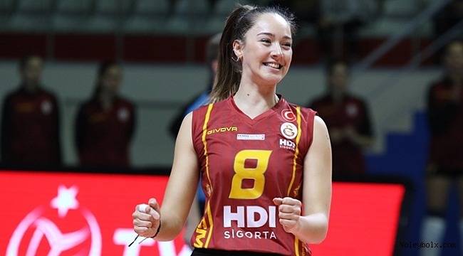 Galatasaray'da oynadı Fenerbahçe'de de Beşiktaş'ta da: Cansu Çetin imzayı attı 8